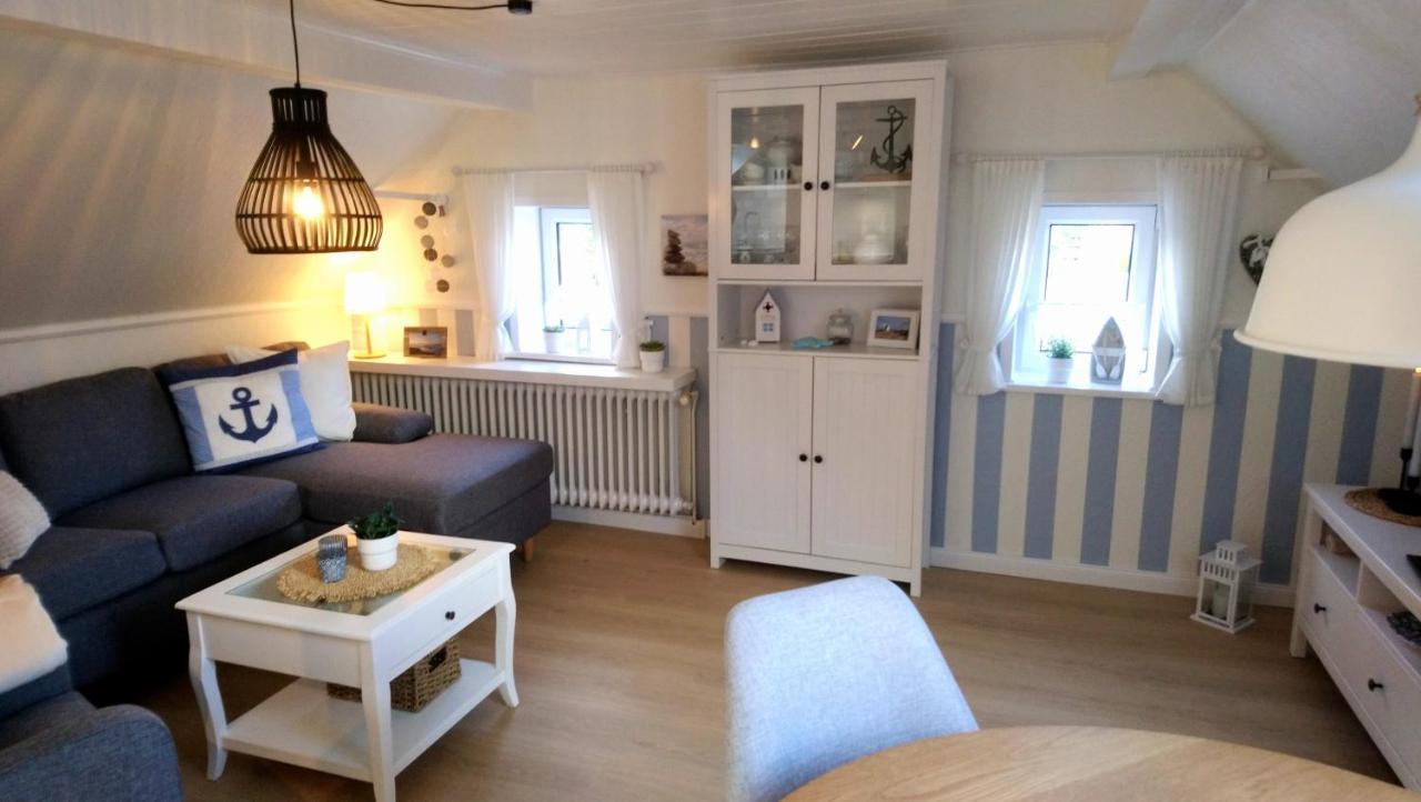Ferienwohnung Achterdeck - Alte Schmiede Neugarmssiel Schillig Exterior photo